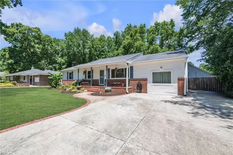 2839 Lambert Trl, Chesapeake, VA 23323