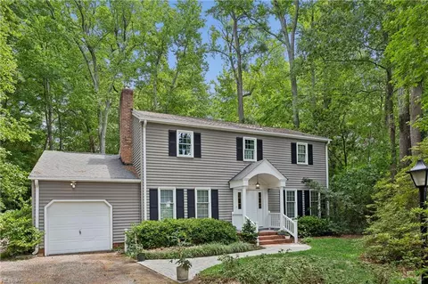 205 Grace St, Seaford, VA 23696