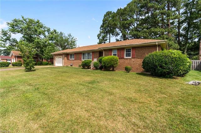 404 Redbrick Dr, Chesapeake, VA 23325