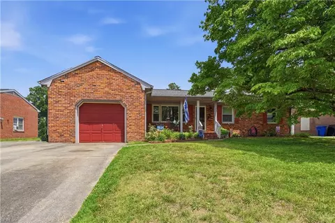 207 Dabney Dr, Newport News, VA 23602