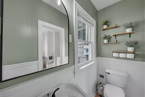 Bath - 4203 Chesapeake Ave, Hampton, VA 23669 photo 1 of 4