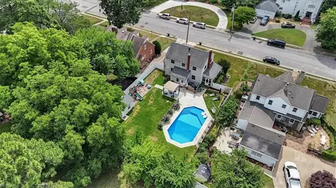 View/Area - 4203 Chesapeake Ave, Hampton, VA 23669 photo 1 of 4