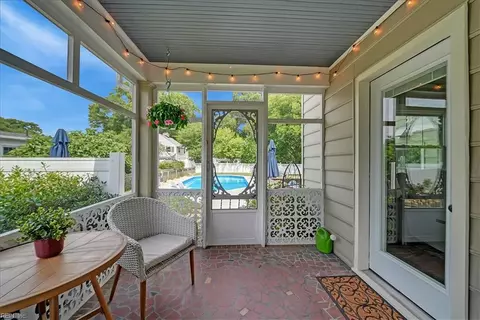 Exterior - 4203 Chesapeake Ave, Hampton, VA 23669 photo 4 of 15