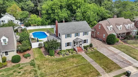 4203 Chesapeake Ave, Hampton, VA 23669