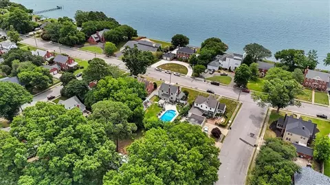 View/Area - 4203 Chesapeake Ave, Hampton, VA 23669 photo 3 of 4
