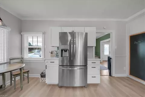 Kitchen - 4203 Chesapeake Ave, Hampton, VA 23669 photo 3 of 4