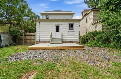 Exterior - 416 Lee St, Hampton, VA 23669 photo 9 of 9