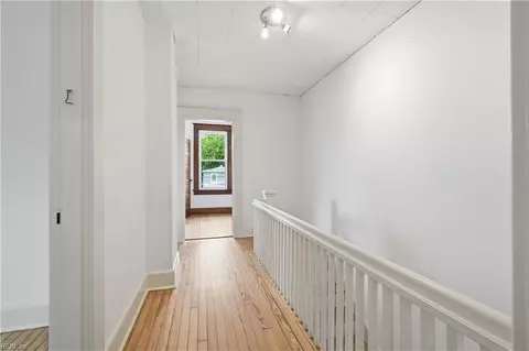 Entry Way - 416 Lee St, Hampton, VA 23669 photo 7 of 7
