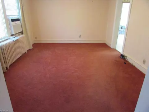 Living - 230 Hampton Roads Ave, Hampton, VA 23661 photo 2 of 3