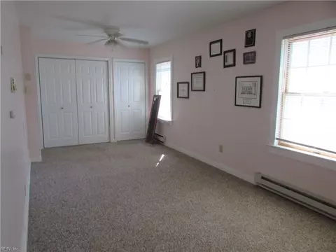 Bedroom - 230 Hampton Roads Ave, Hampton, VA 23661 photo 1 of 2