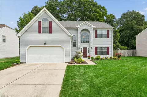 828 Sheffield St, Hampton, VA 23666