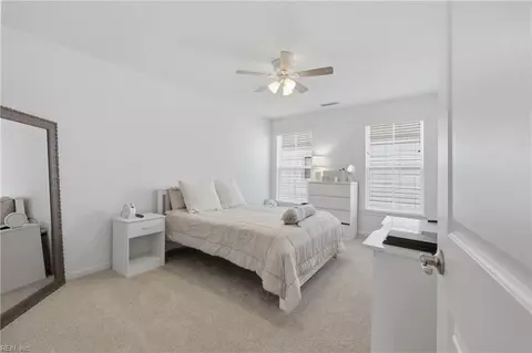 Bedroom - 508 Esterview Ln, Chesapeake, VA 23322 photo 5 of 6