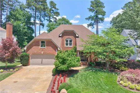 1006 Seville Dr, Chesapeake, VA 23322