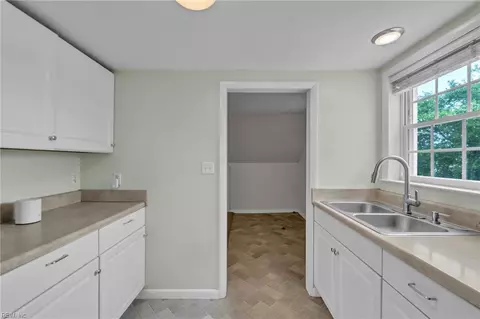 Kitchen - 1607 E Ocean View Ave, Norfolk, VA 23503 photo 4 of 4
