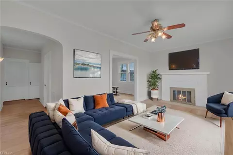 Living - 1607 E Ocean View Ave, Norfolk, VA 23503 photo 2 of 3