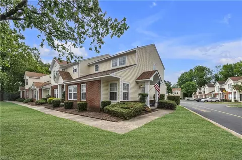 530 Trolley Xing, Chesapeake, VA 23320