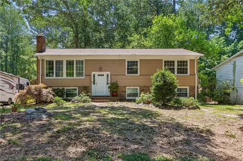 114 Canterbury Pl, Williamsburg, VA 23188