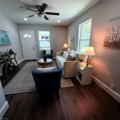 1715 Richmond Ave, Portsmouth, VA 23704