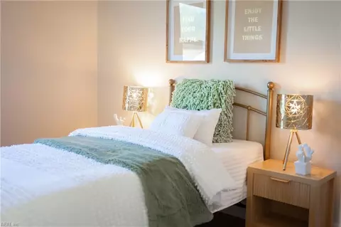 Bedroom - 807 Morris St, Hampton, VA 23663 photo 3 of 8