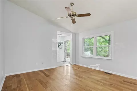 Living - 8172 Manor Dr, Gloucester, VA 23061 photo 1 of 5