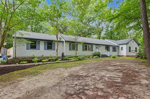 Exterior - 8172 Manor Dr, Gloucester, VA 23061 photo 11 of 11