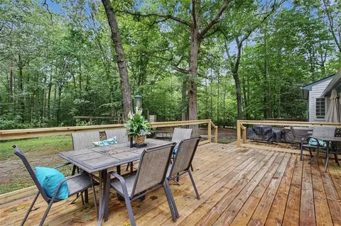 Exterior - 8172 Manor Dr, Gloucester, VA 23061 photo 5 of 11
