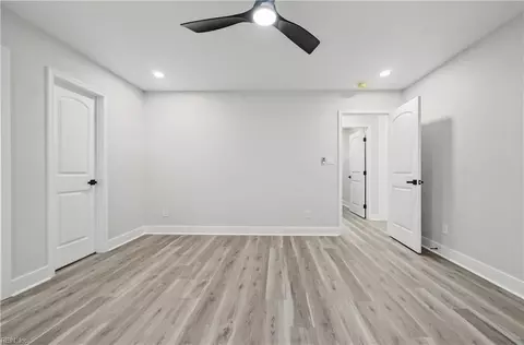 Bedroom - 5116 Woolsey St, Norfolk, VA 23513 photo 2 of 3