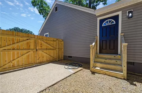 Exterior - 5116 Woolsey St, Norfolk, VA 23513 photo 3 of 6