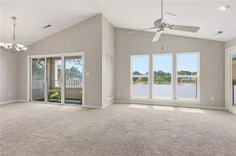 Living - 246 Dockside Dr #C, Hampton, VA 23669 photo 4 of 5