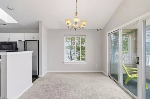 Dining - 246 Dockside Dr #C, Hampton, VA 23669 photo 1 of 2