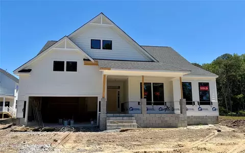 102 Pelham Ct, Poquoson, VA 23662