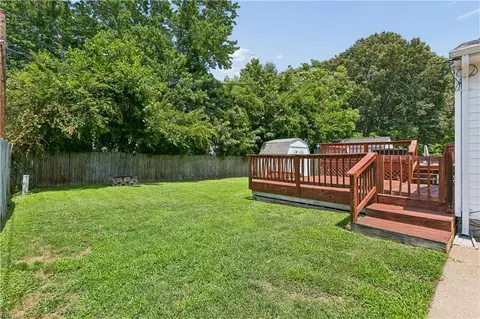 Exterior - 303 Nancy Dr, Hampton, VA 23669 photo 7 of 9