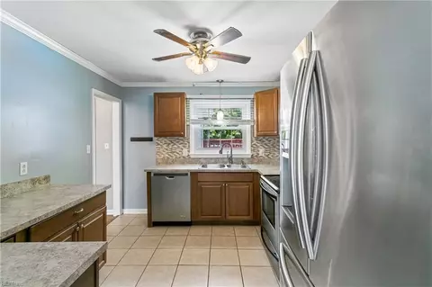 Kitchen - 303 Nancy Dr, Hampton, VA 23669 photo 1 of 5