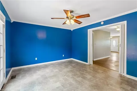 Living - 303 Nancy Dr, Hampton, VA 23669 photo 5 of 6