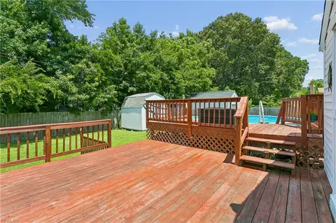 Exterior - 303 Nancy Dr, Hampton, VA 23669 photo 2 of 9