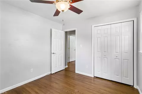 Bedroom - 303 Nancy Dr, Hampton, VA 23669 photo 5 of 8