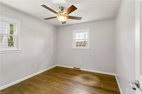 Bedroom - 303 Nancy Dr, Hampton, VA 23669 photo 4 of 8