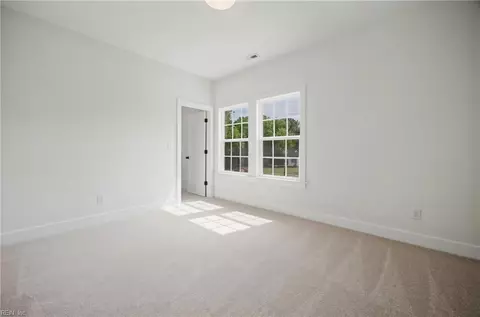 Bedroom - 229 La Salle Ave, Hampton, VA 23661 photo 8 of 11
