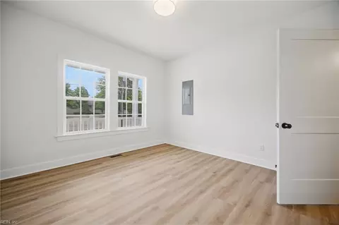 Bedroom - 229 La Salle Ave, Hampton, VA 23661 photo 2 of 11