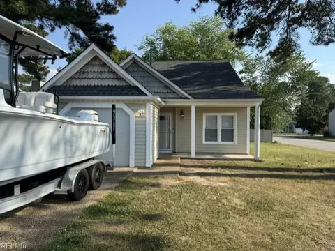880 Brompton Ct, Newport News, VA 23608