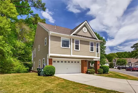 5448 Paperwhite Ln, Virginia Beach, VA 23455