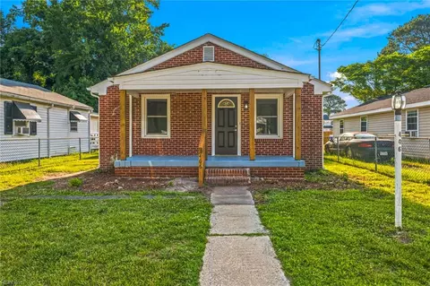 406 Fuller St, Suffolk, VA 23434