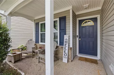 Exterior - 17 Camellia Ln, Hampton, VA 23663 photo 3 of 12