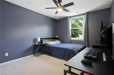 Bedroom - 17 Camellia Ln, Hampton, VA 23663 photo 4 of 5
