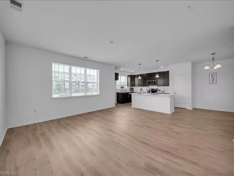 1744 Vankar Dr #201, Virginia Beach, VA 23456