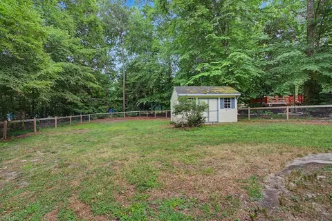 Exterior - 6495 Glenside Court Ct, Gloucester, VA 23061 photo 6 of 8