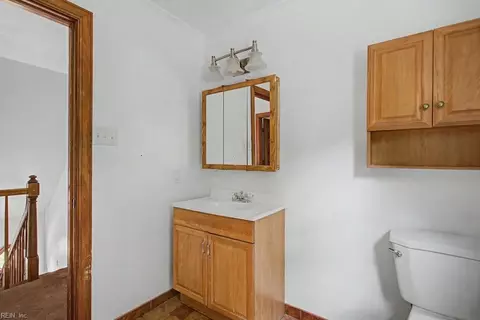 Bath - 6495 Glenside Court Ct, Gloucester, VA 23061 photo 3 of 4