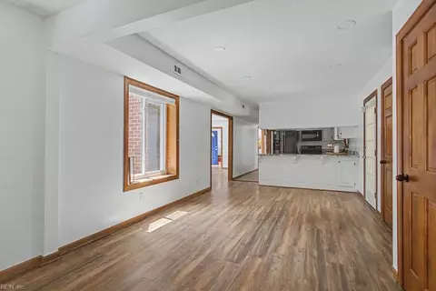 Living - 6495 Glenside Court Ct, Gloucester, VA 23061 photo 5 of 6