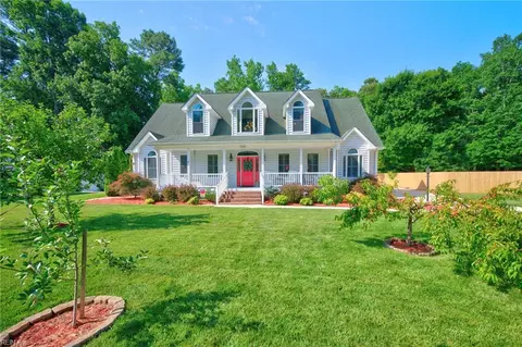 1516 Olde Mill Creek Dr, Suffolk, VA 23434
