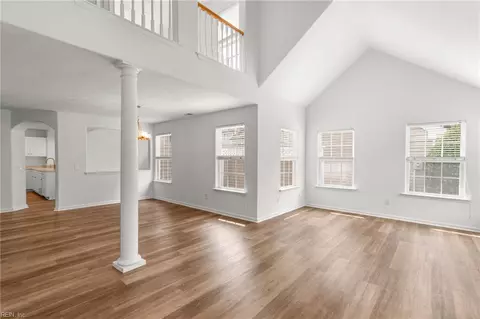 Living - 2007 Nicklaus Dr, Suffolk, VA 23435 photo 1 of 10